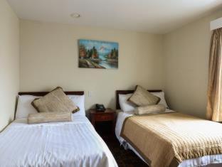 Windsor Hotel New York Room photo
