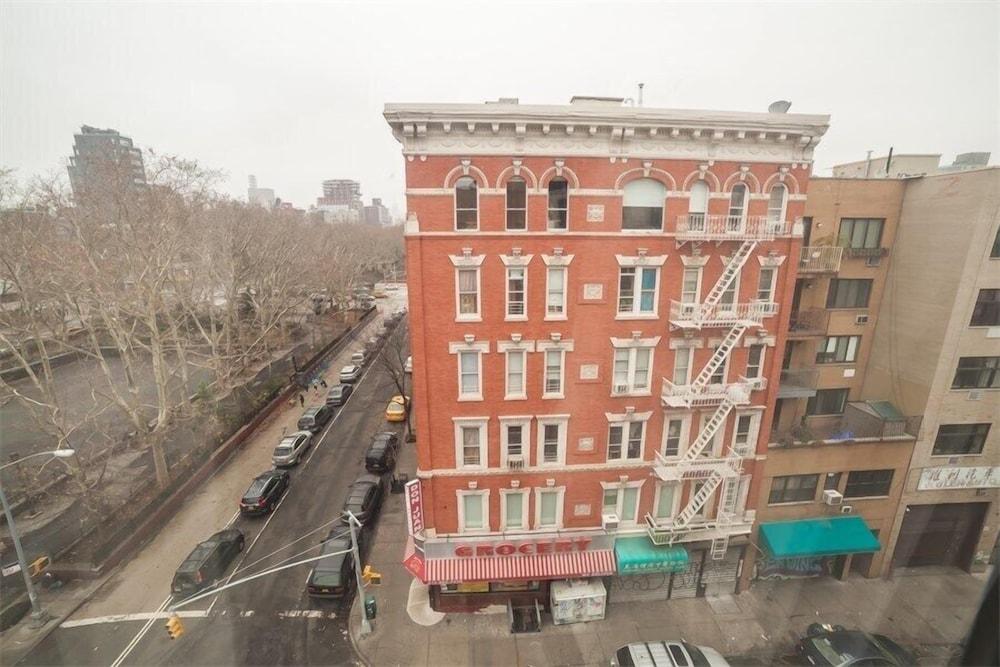 Windsor Hotel New York Exterior photo